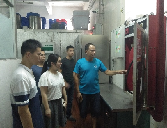 14 开学前食堂消防检查.png